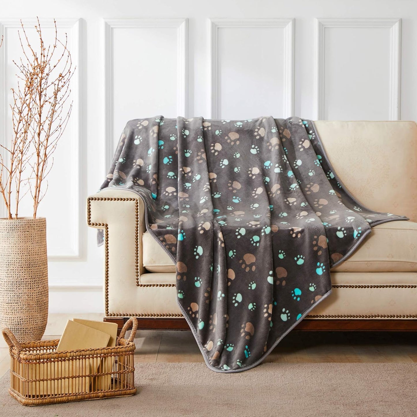 350 Gsm-Super Soft and Premium Fuzzy Flannel Fleece Pet Dog Blanket, the Cute Print Design Washable Fluffy Blanket for Puppy Cat Kitten Indoor Outdoor, Grey, 40 X 32 Inches