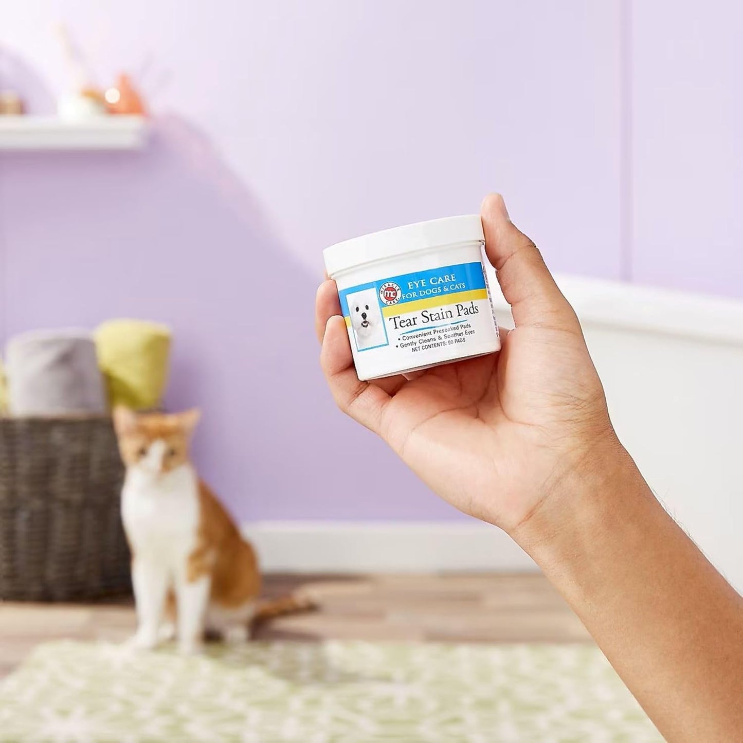 Tear Stain Pads, 90 Single Use Pre-Soaked Pads to Gently Clean and Soothe Dog and Cat Eyes, Non Stinging Formula to Improve Tear Stains and Remove Eye Debris