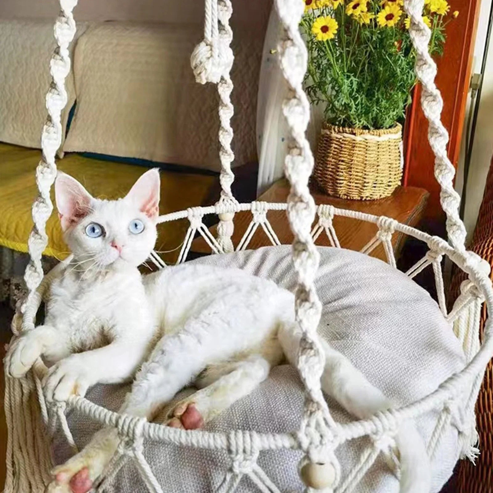 Hand Woven Kittens Hammocks Hanging Cat Bed, Cozy Cat Swings, Bohemian Style Pet Accessories, Elevated Cat Basket for Relaxation, Durable and Easy to Clean Cat Furniture